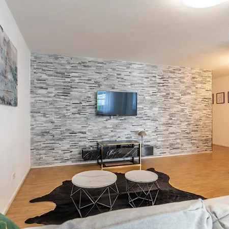 Apartamento Exquis 2br Design Louis I Parking I Balcony I Mercedes-benz I Family-friendly