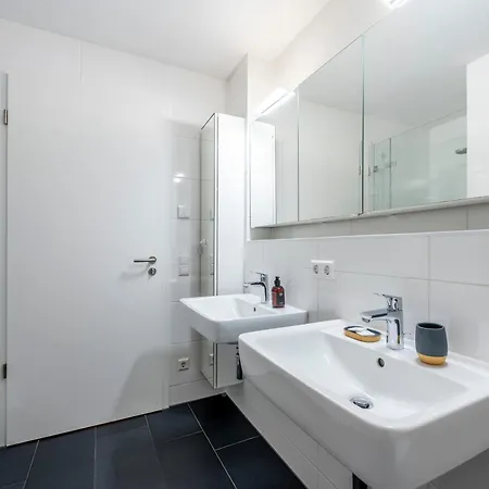 Apartment Exquis 2br Design Louis I Parking I Balcony I Mercedes-benz I Family-friendly *
